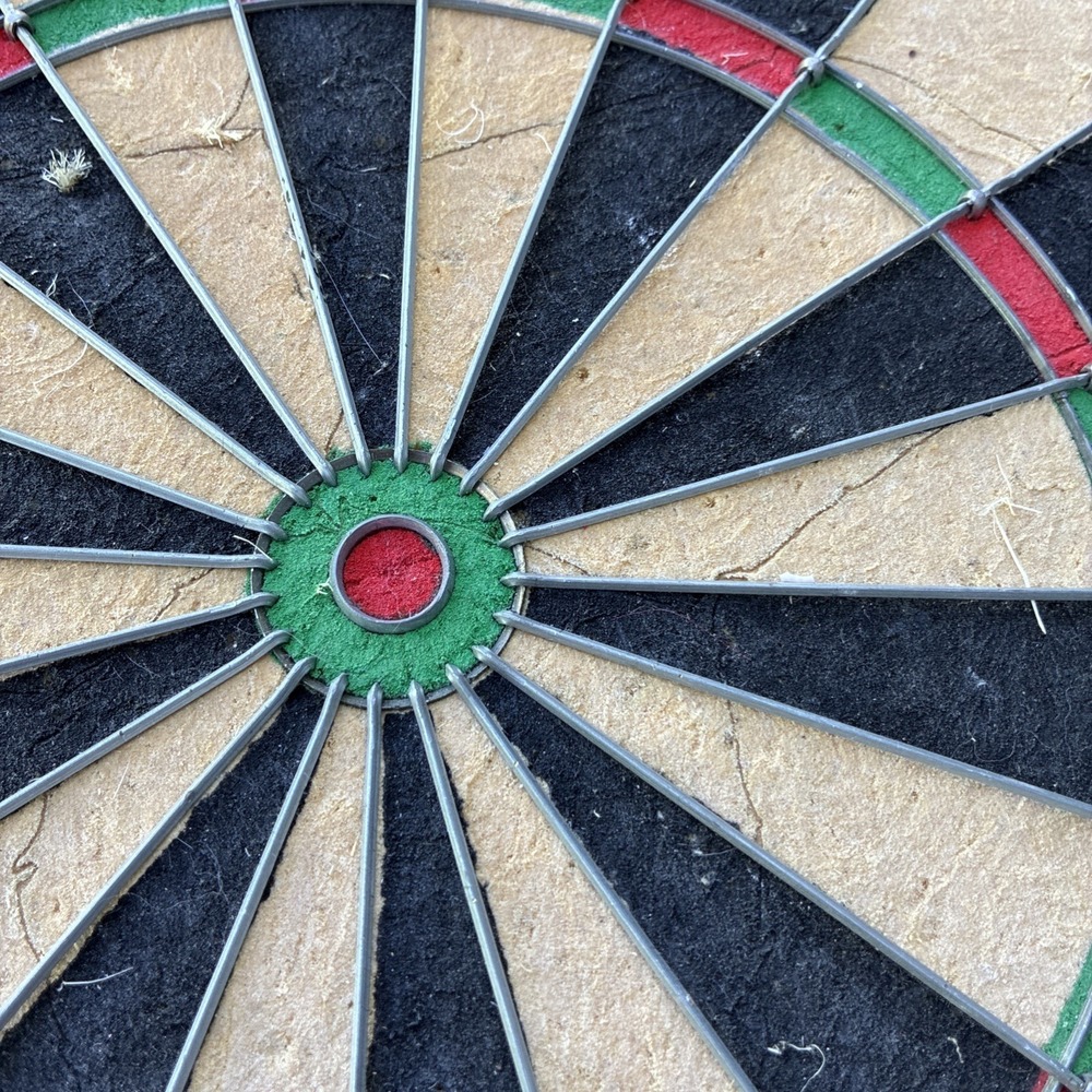 Vintage Winmau Accudart Official British Dart Organization (BDO) Board - Picture 14 of 16